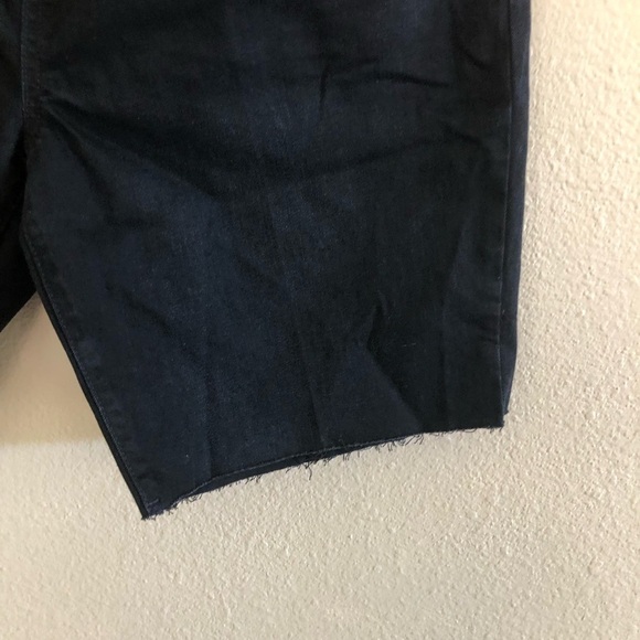 Ingrid & Isabel Maternity Black Crossover Panel Raw Hem Bermuda Jean Shorts 14 - Picture 4 of 16